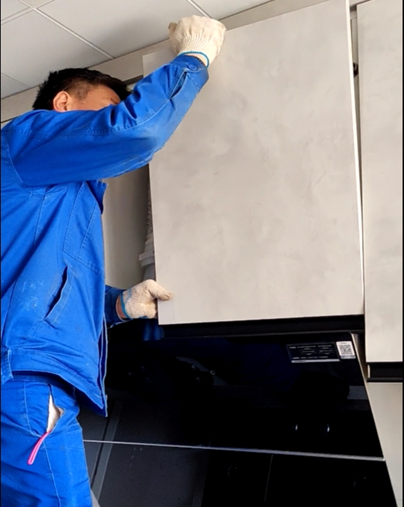 客戶說當初追媳婦就是靠著一手好廚藝才娶到家的，所以廚房是兩個人溫存的地方